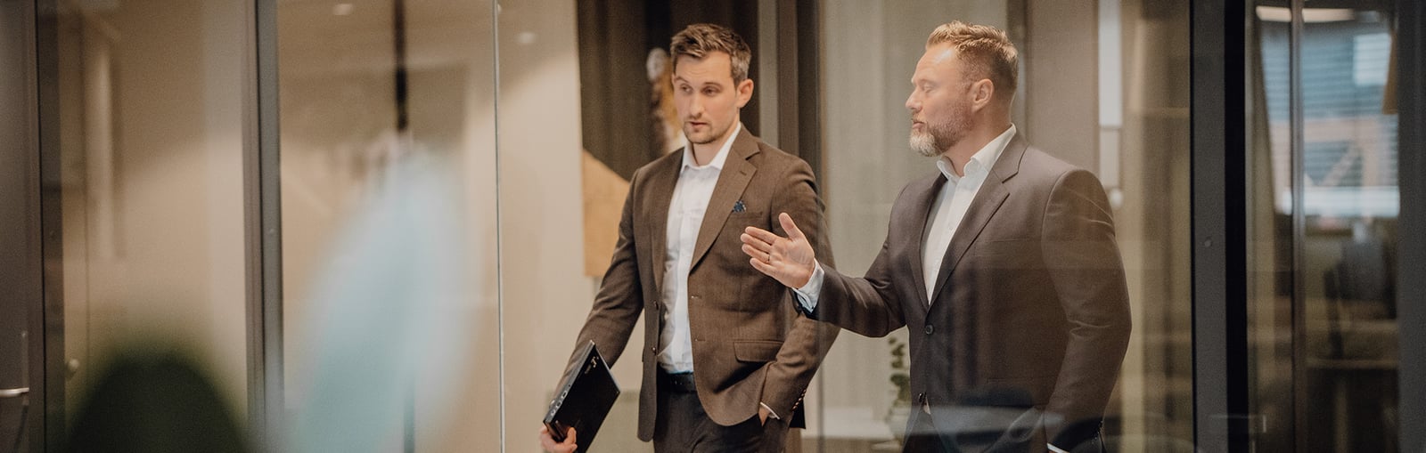 Amesto_Menn i klänning-41