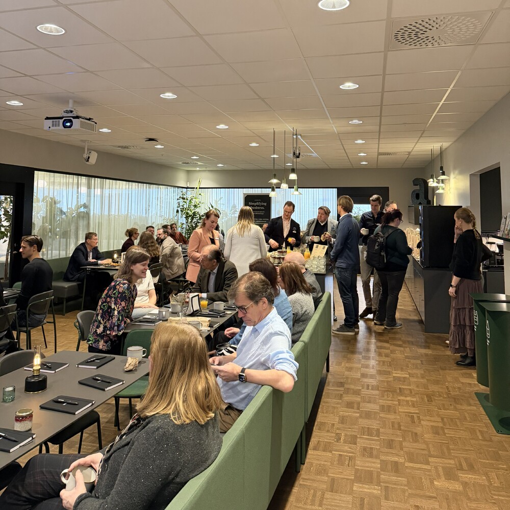 gäster på amestofrukost